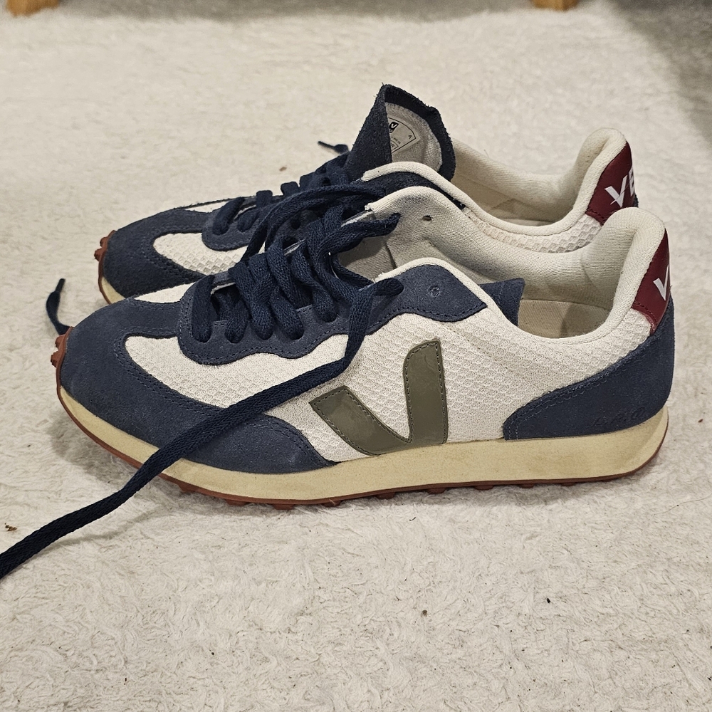 Veja Rio Branco sneakers, white/navy, size 38 EU/ 7 US